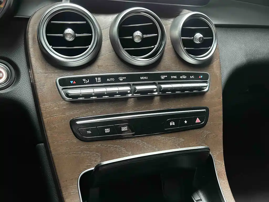 Mercedes-Benz GLC 2019 — фото 17