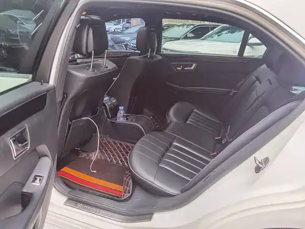 Mercedes-Benz E-Class 2015