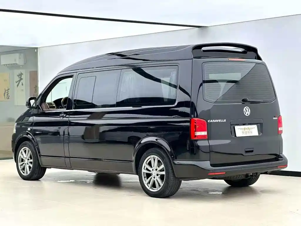 Volkswagen Caravelle 2016 — фото 3
