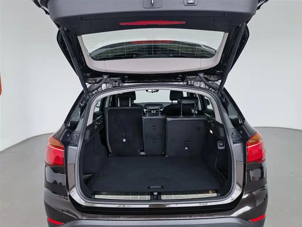 BMW X1 2016 — фото 16