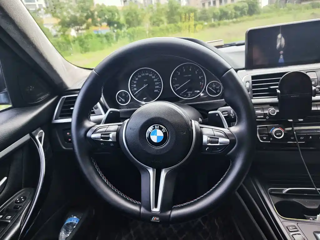 BMW 3 Series 2016 — фото 13