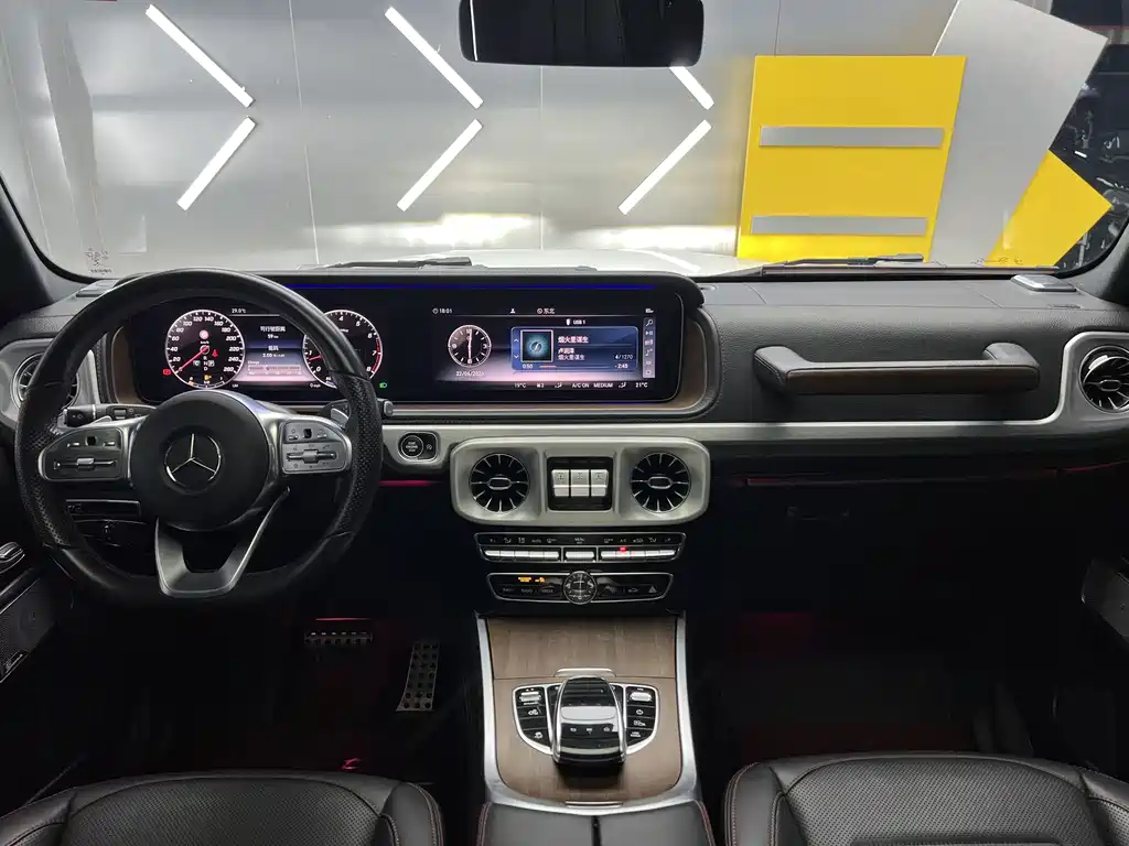 Mercedes-Benz G-Class 2020 — фото 15