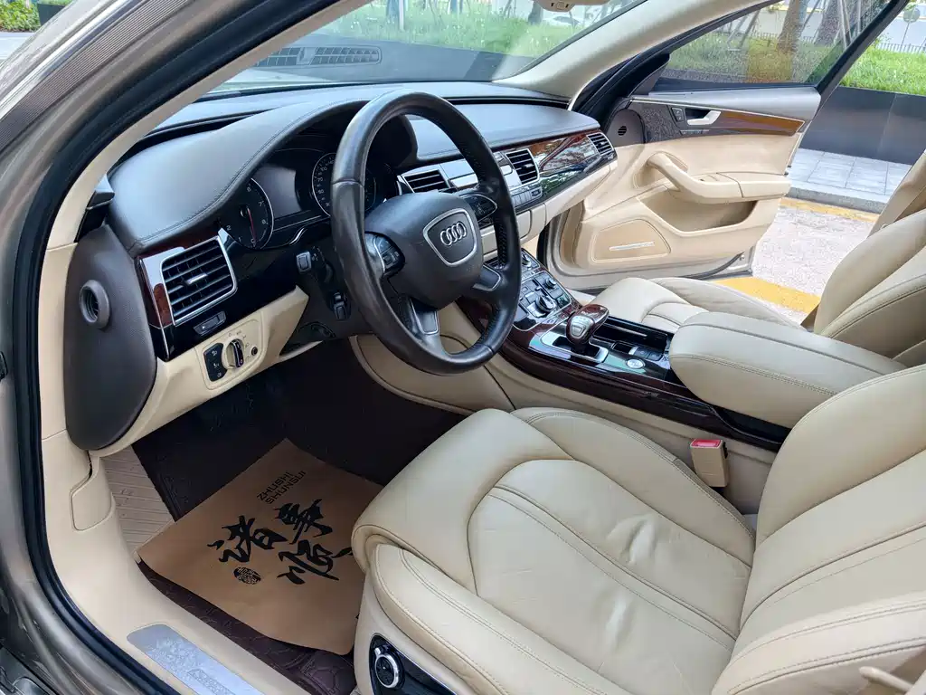 Audi A8 2011