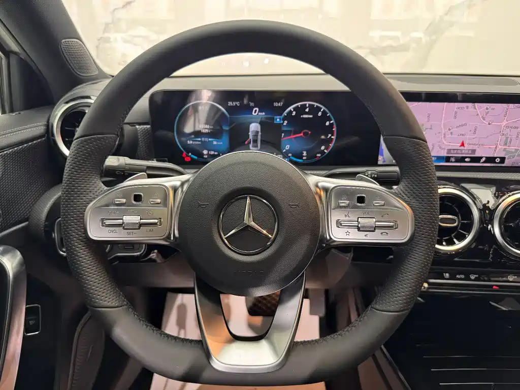 Mercedes-Benz A-Class 2019 — фото 10