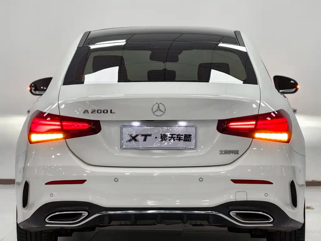 Mercedes-Benz A-Class 2024 — фото 8