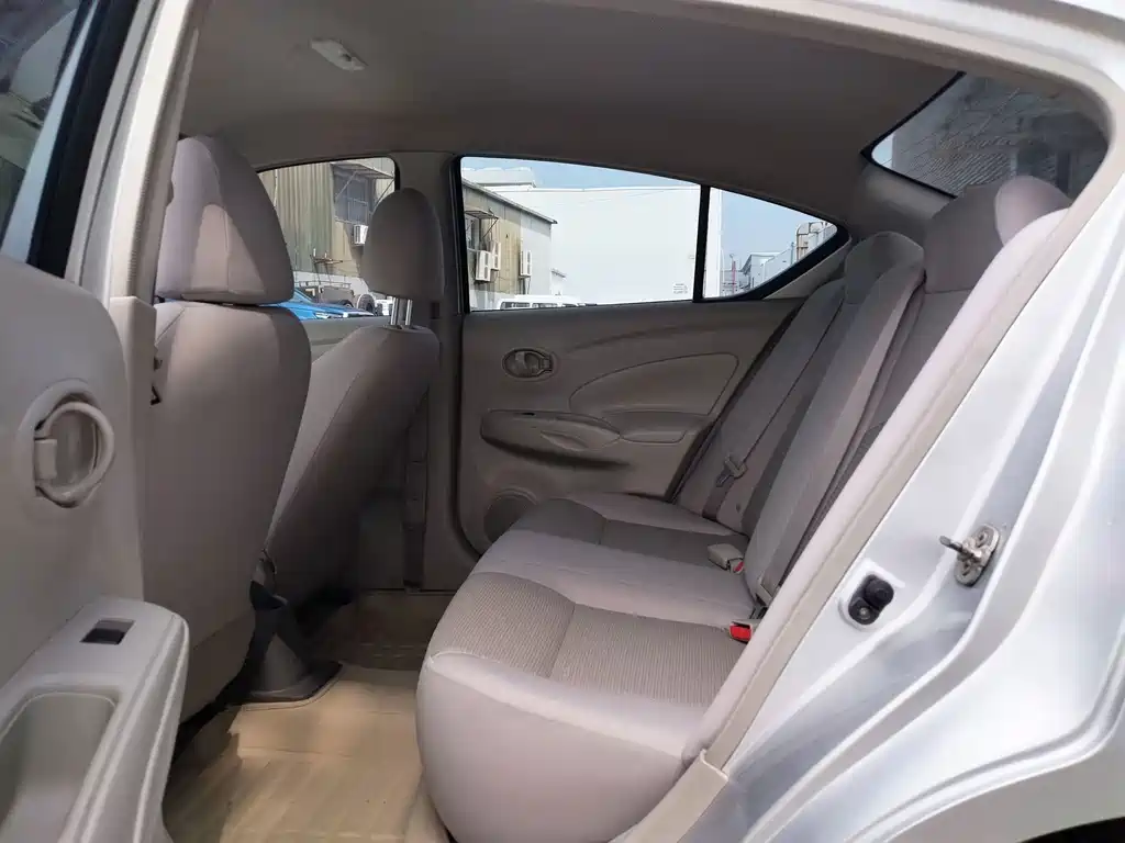 Nissan Sunny 2015 — фото 6