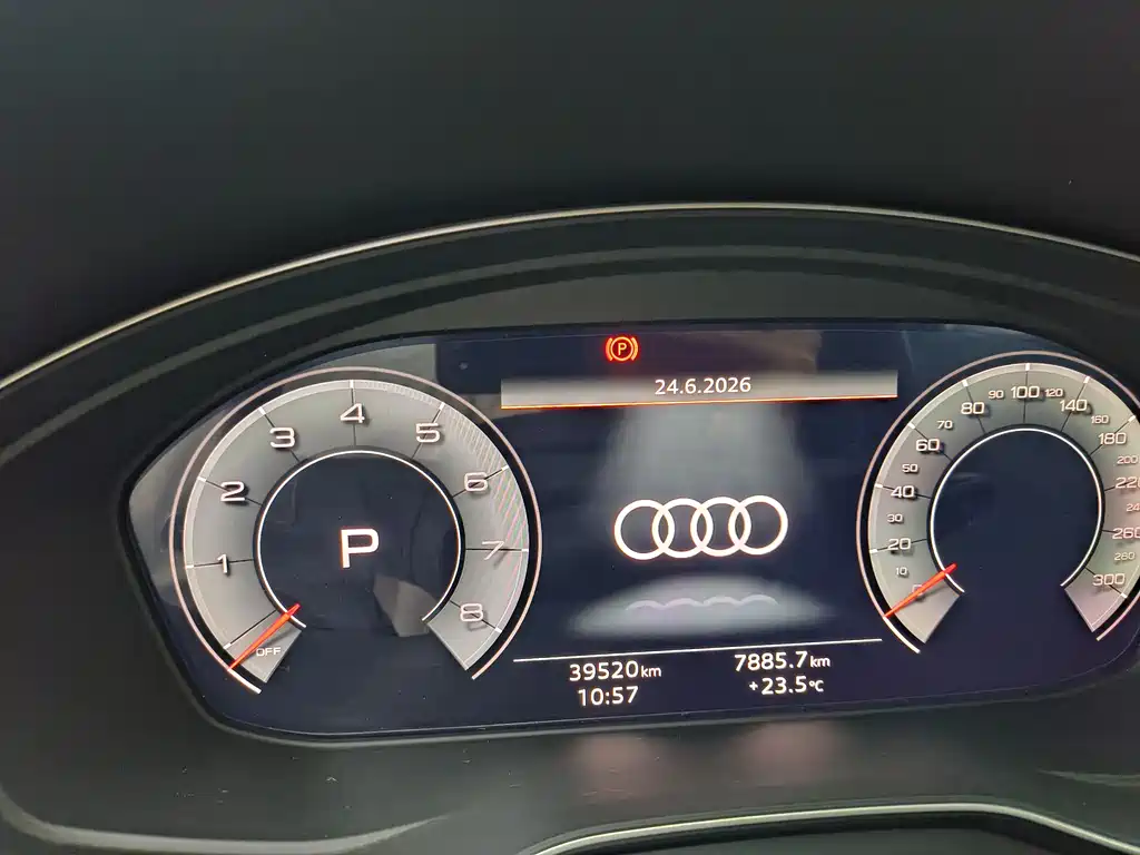 Audi Q5L Sportback 2023 — фото 4