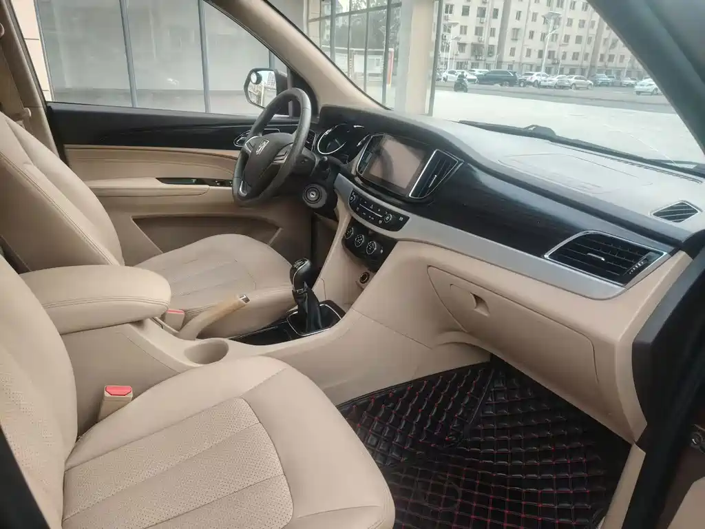 Baojun 730 2016