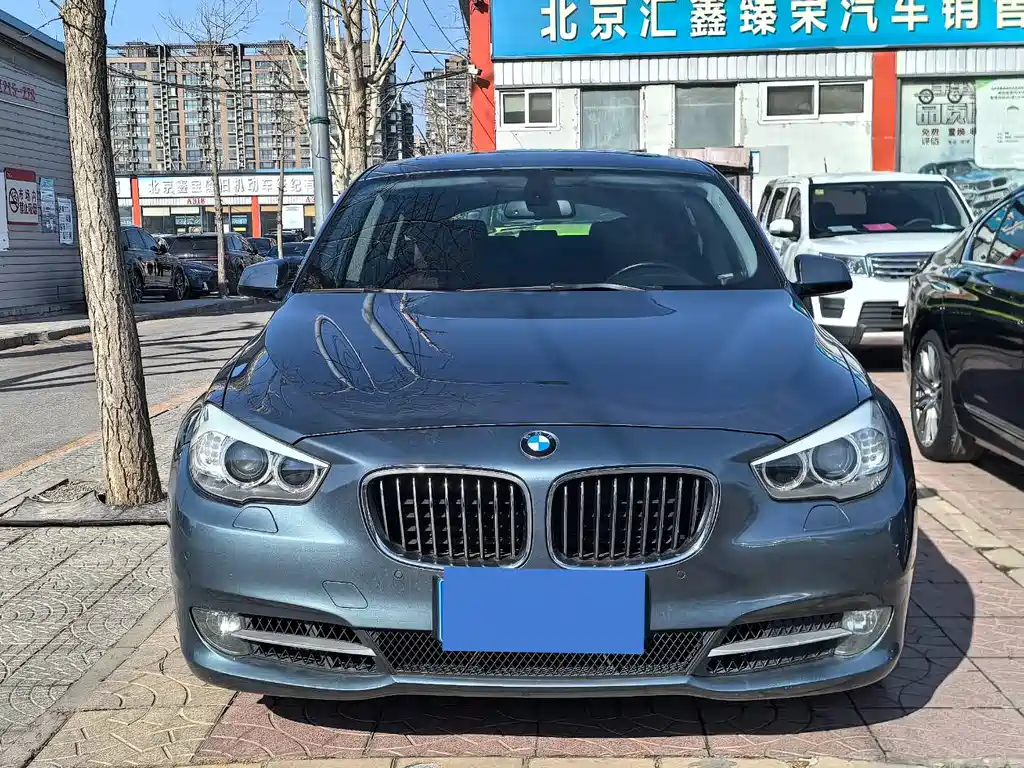 BMW 5 Series GT 2011 — фото 2