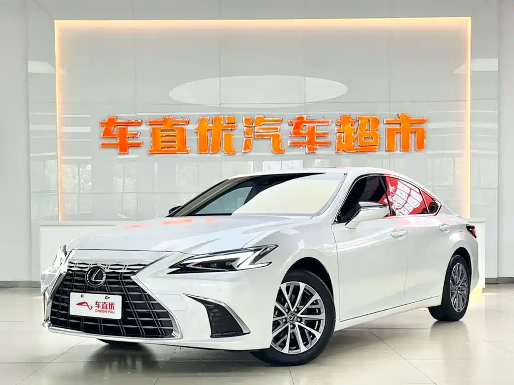 Lexus ES 2025 — фото 1