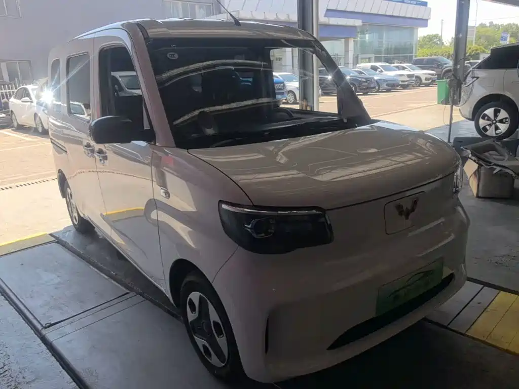 Wuling Zhiguang New Energy 2025 — фото 4