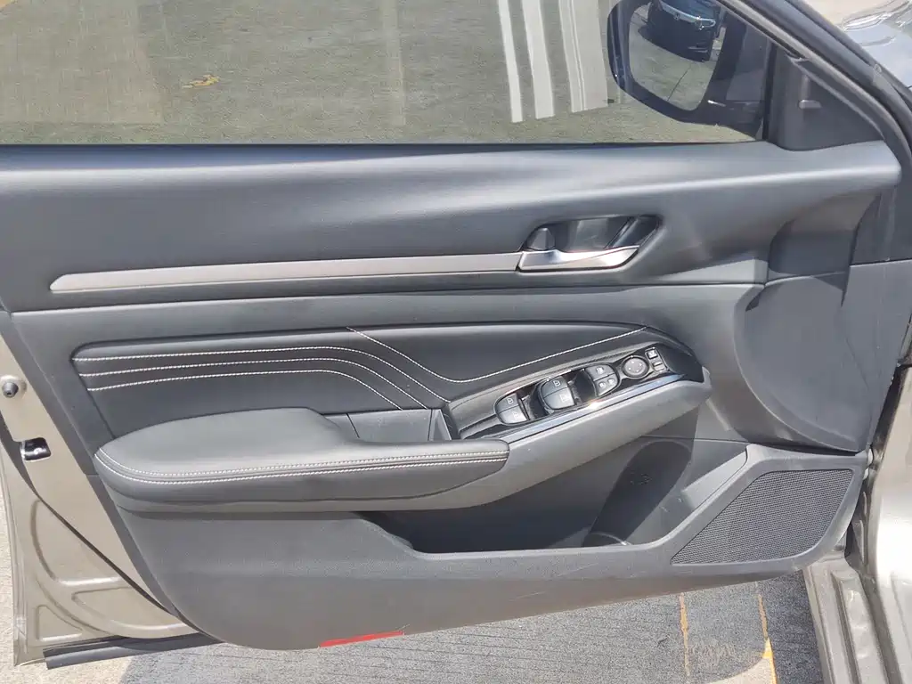 Nissan Teana 2023 — фото 16