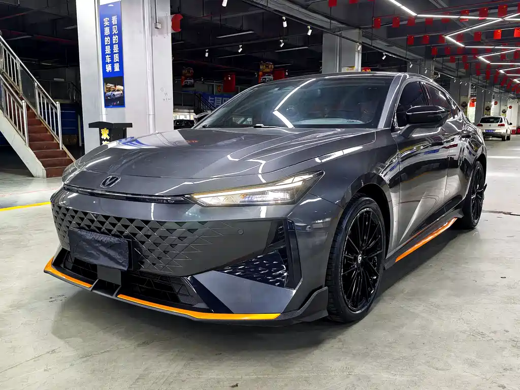 Changan UNI-V 2025