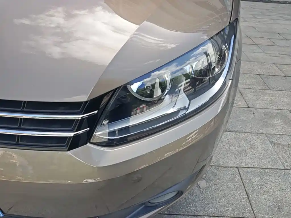 Volkswagen Touran 2016 — фото 24