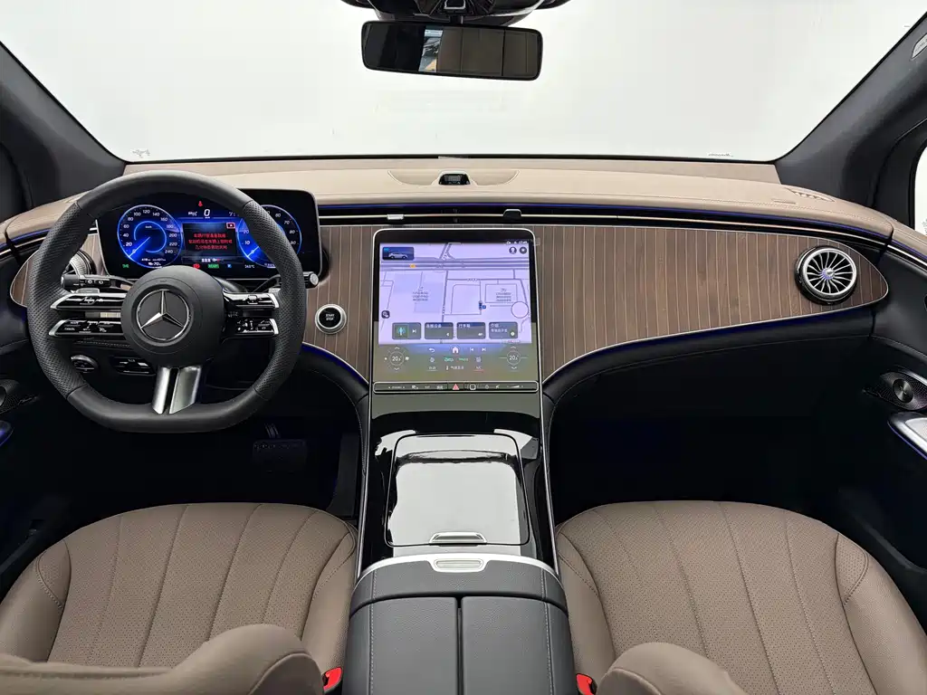 Mercedes-Benz EQE SUV 2025 — фото 15