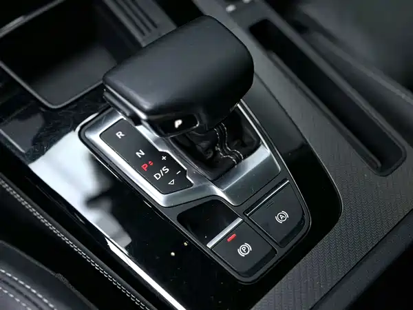 Audi Q5L 2023