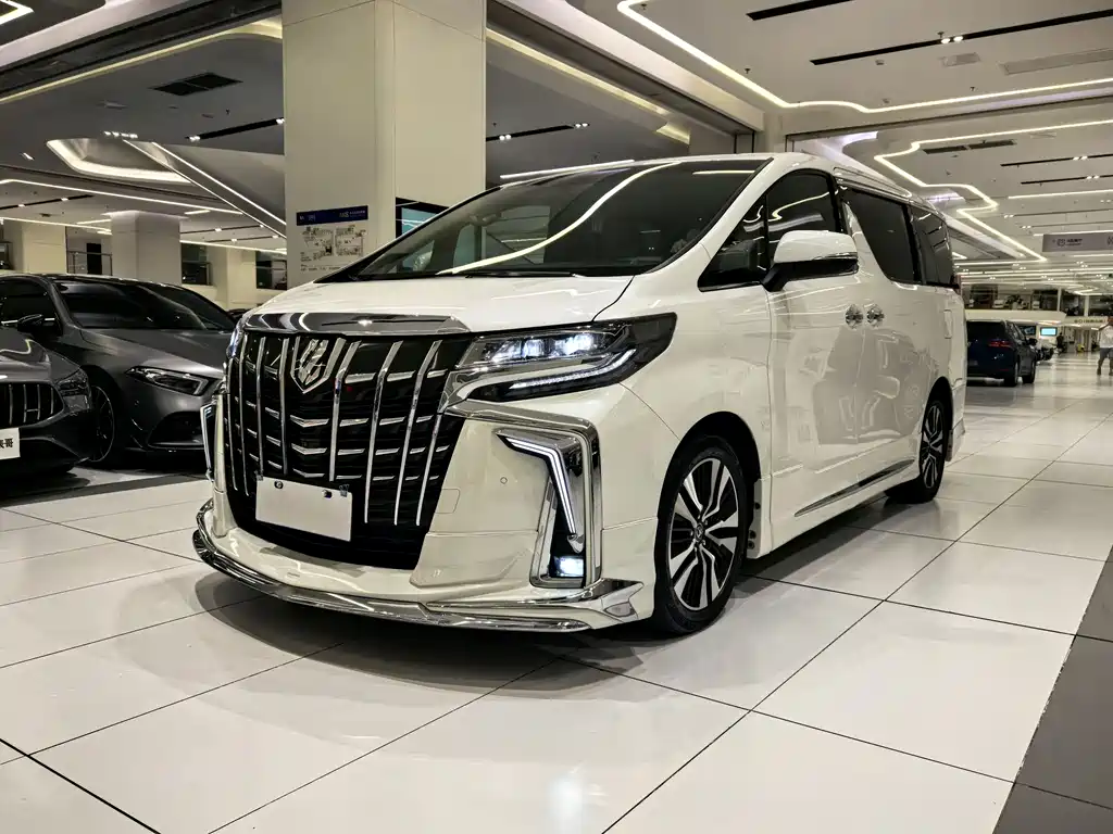 Toyota Alphard 2019 — фото 1