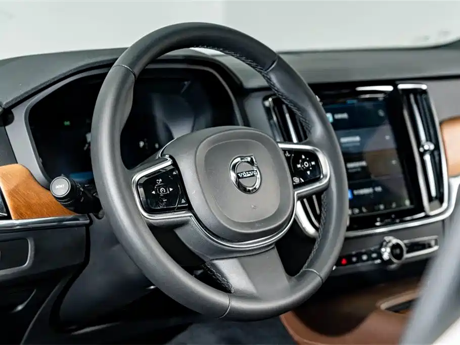 Volvo S90 2022 — фото 11