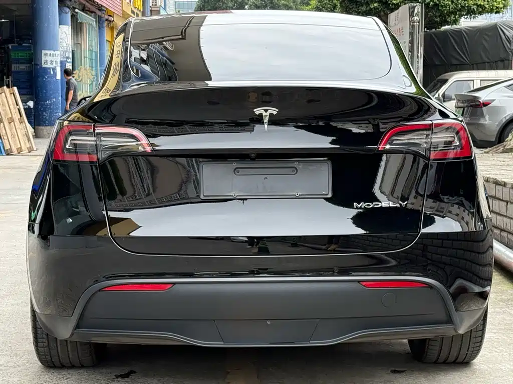 Tesla Model Y 2022 — фото 5