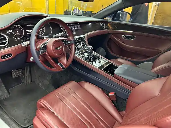 Bentley Continental 2020