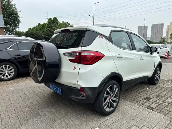 BYD Yuan 2016