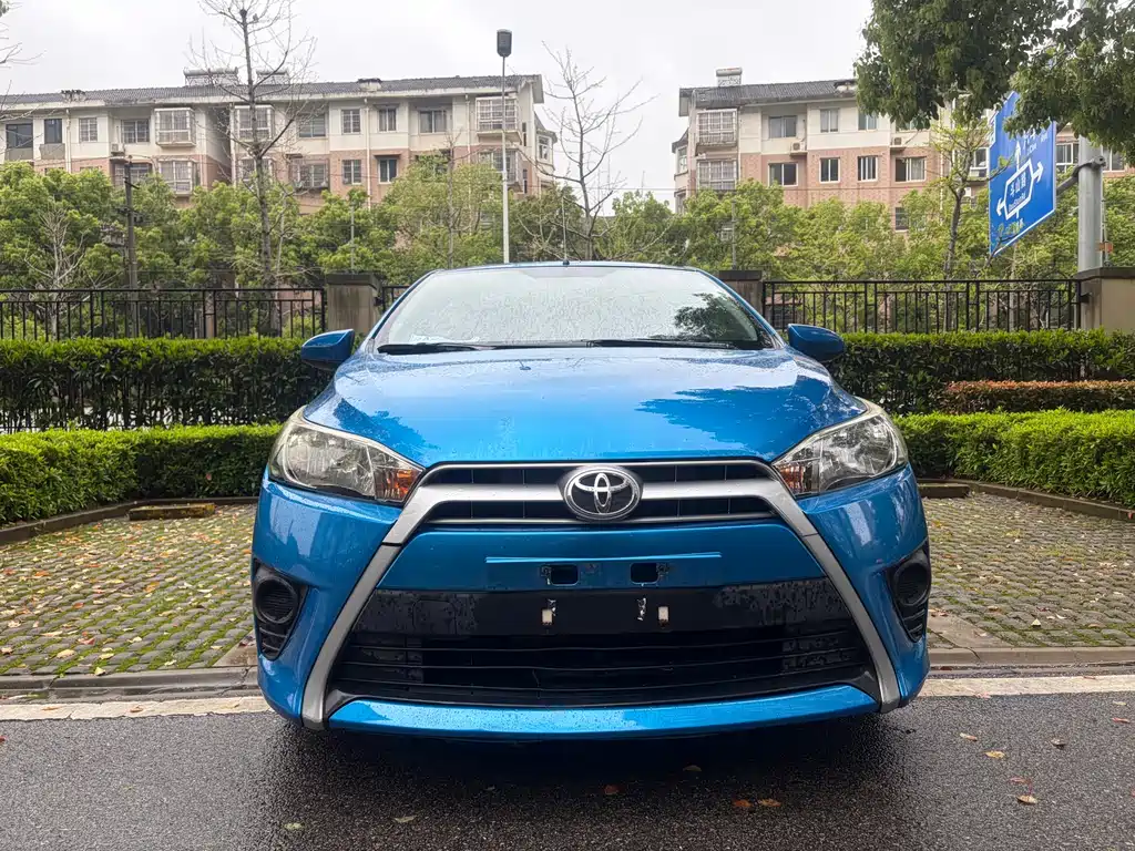 Toyota Yaris L 2016 — фото 2