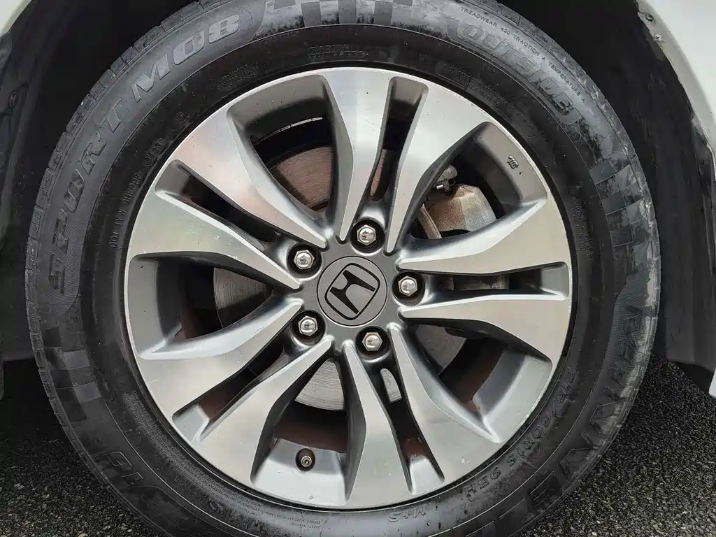 Honda Accord 2016 — фото 18