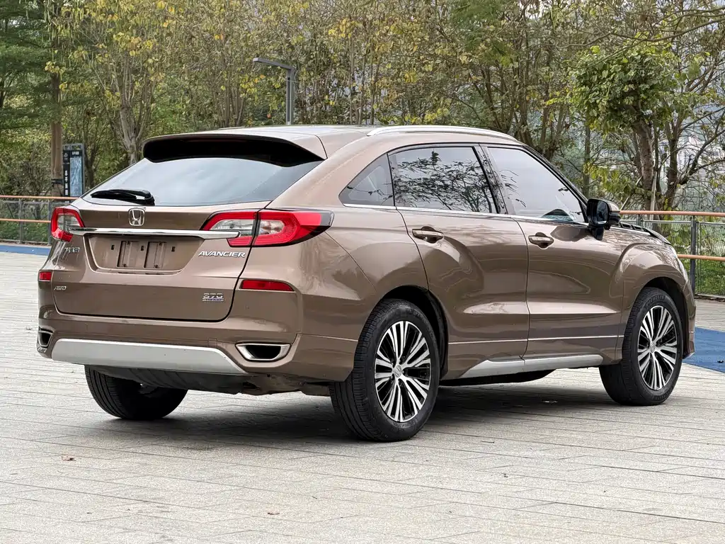 Honda Avancier 2017 — фото 9