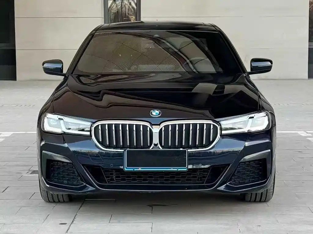 BMW 5 Series 2023