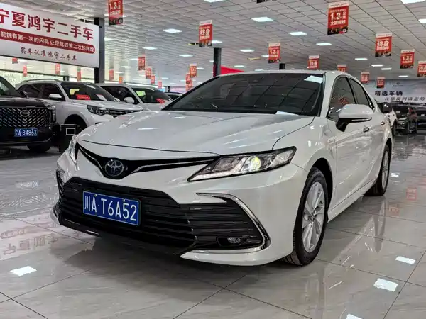 Toyota Camry 2022