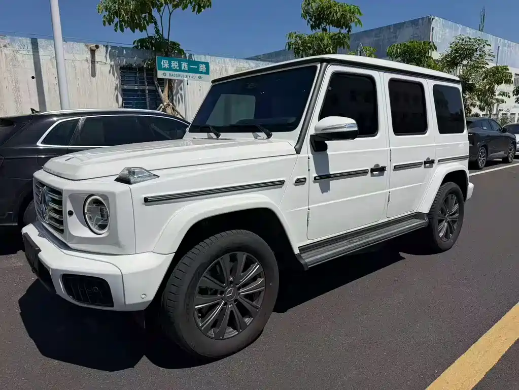 Mercedes-Benz G-Class 2025