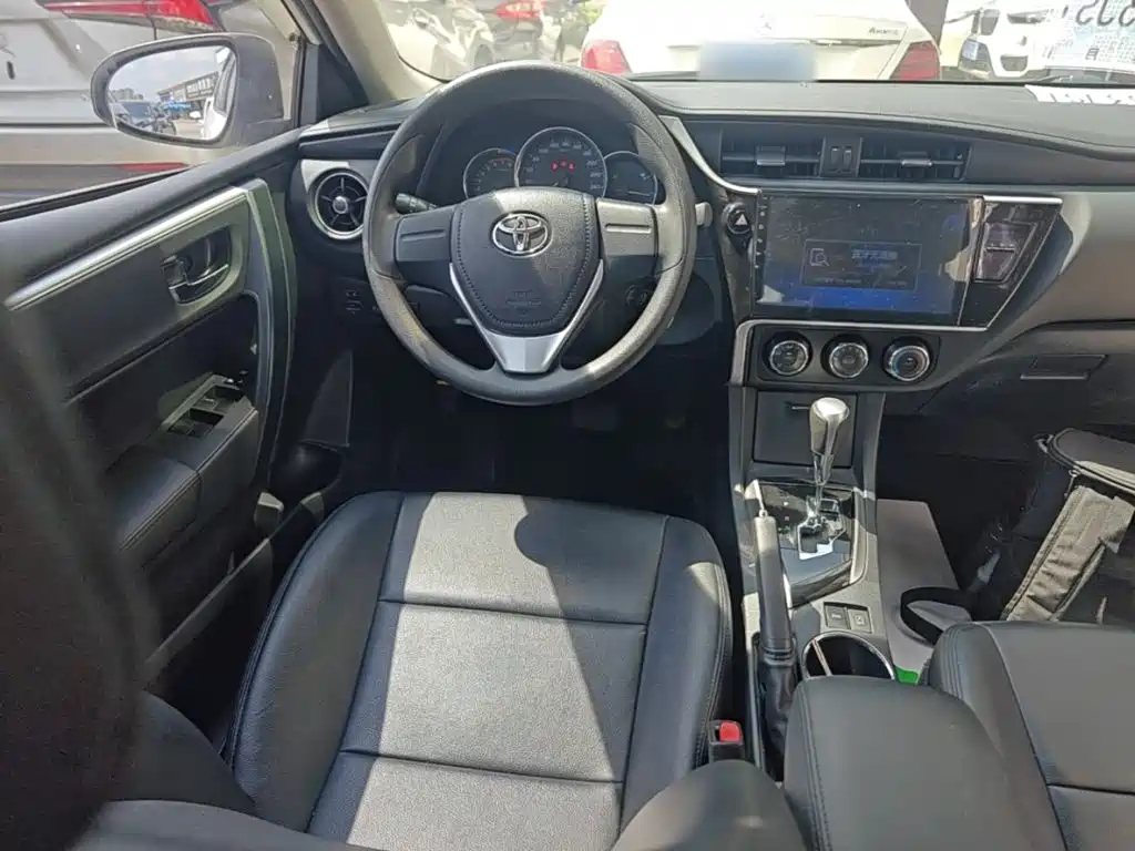 Toyota Corolla 2019 — фото 11