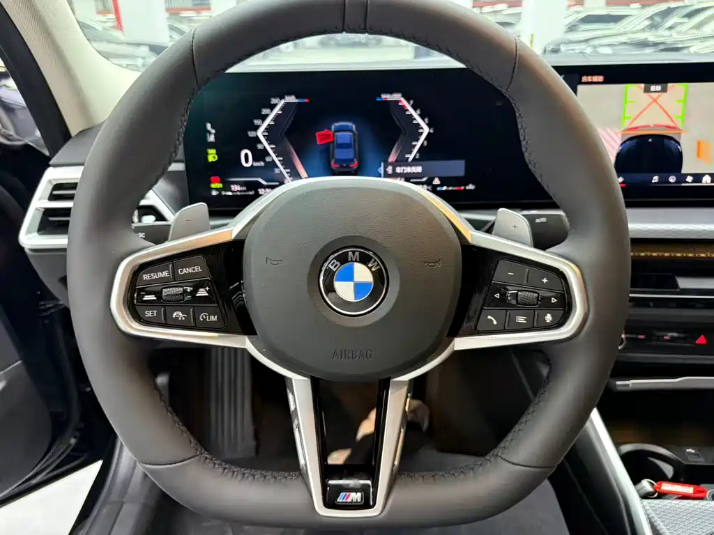 BMW 3 Series 2025 — фото 15
