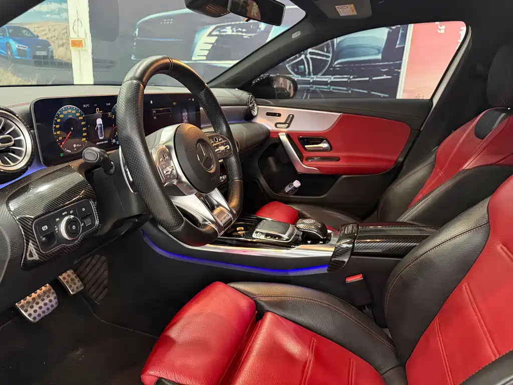 Mercedes-Benz A-Class AMG 2020 — фото 6