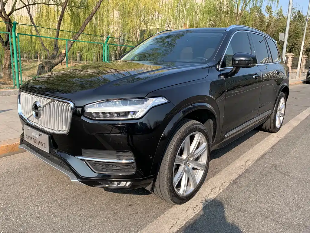 Volvo XC90 2015 — фото 2