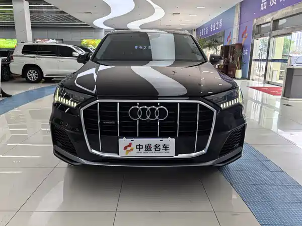 Audi Q7 2021