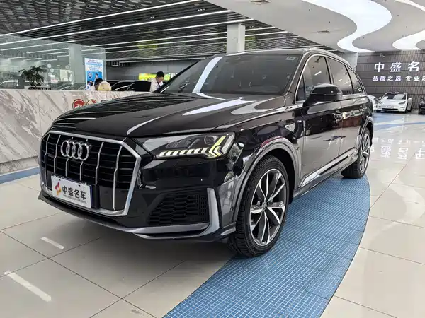 Audi Q7 2021