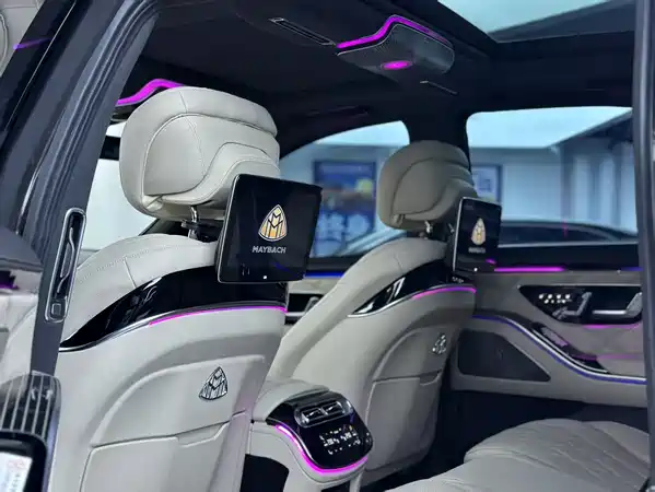 Mercedes-Benz S-Class 2012