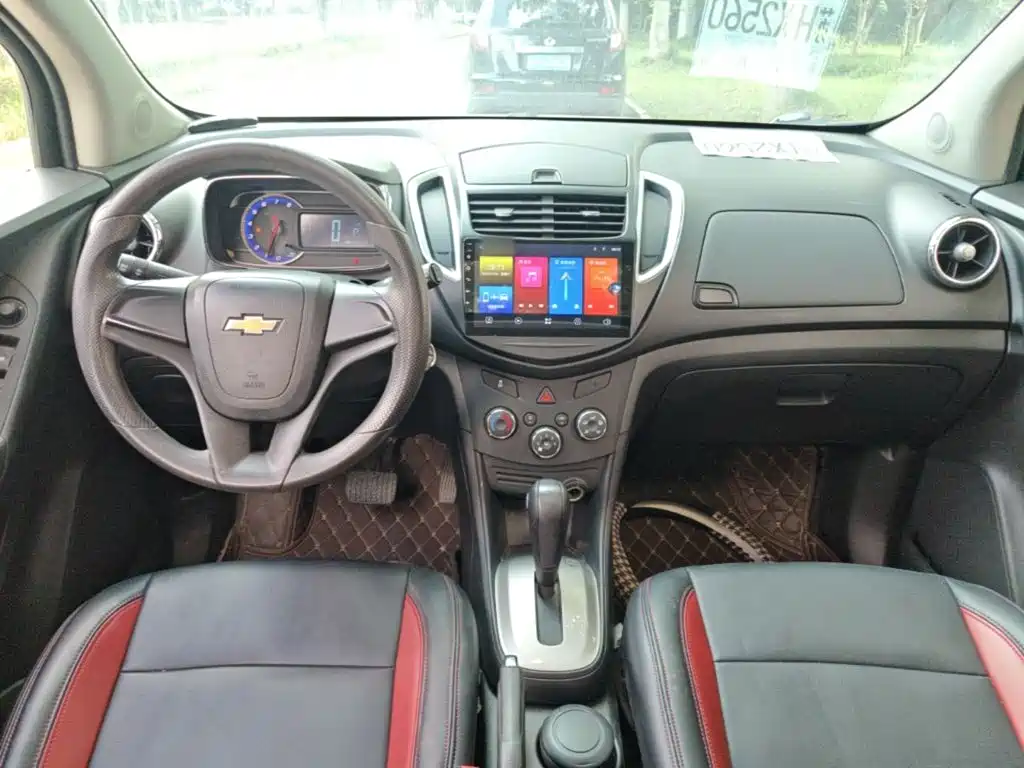 Chevrolet Trax 2015 — фото 10