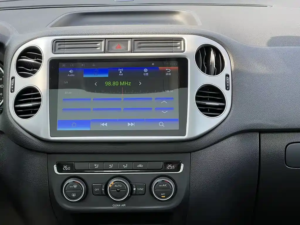 Volkswagen Tiguan 2018 — фото 11