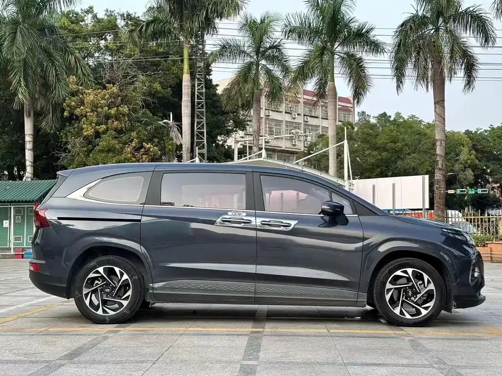 Hyundai Custo 2022