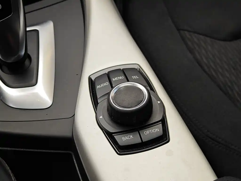 BMW 1 Series 2013 — фото 18