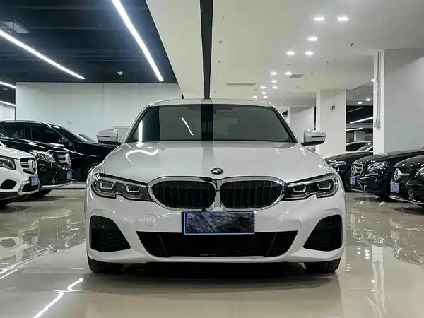 BMW 3 Series 2021