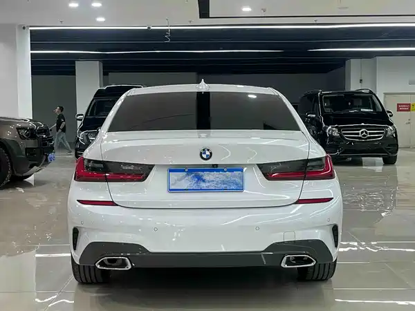 BMW 3 Series 2021