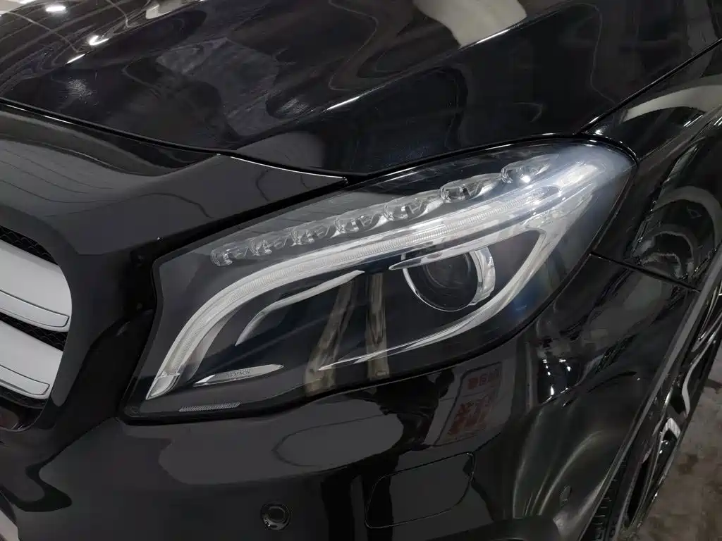 Mercedes-Benz GLA 2016