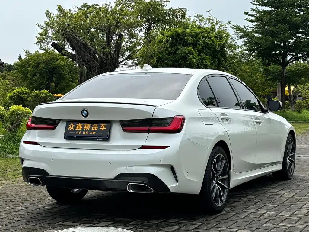 BMW 3 Series 2021 — фото 11