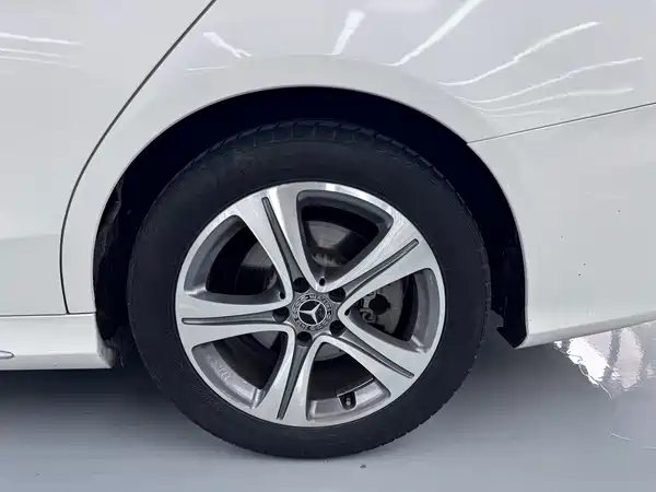 Mercedes-Benz C-Class 2020