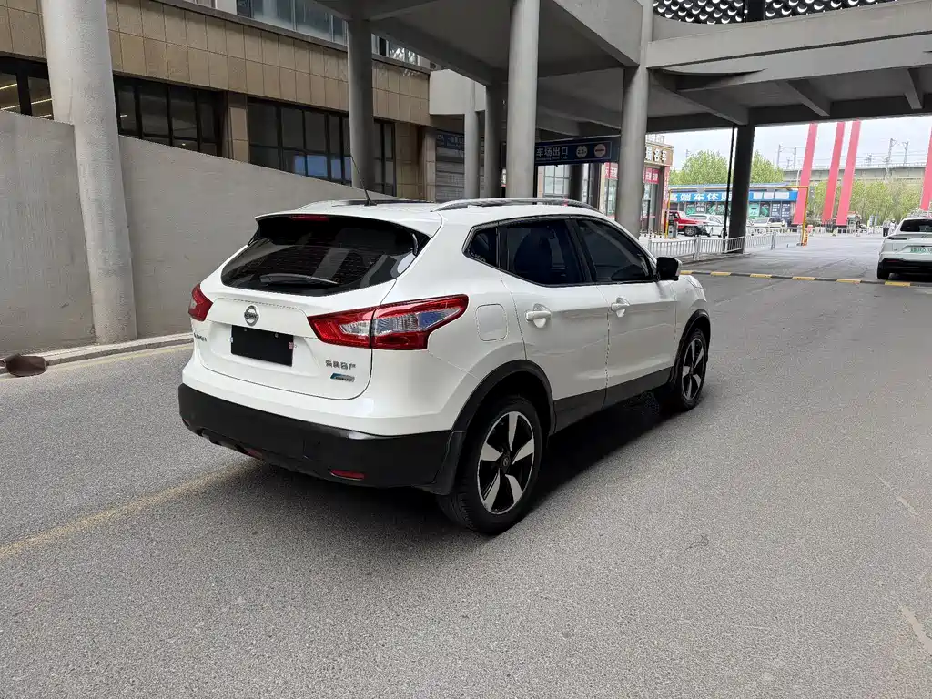 Nissan Qashqai 2016 — фото 6