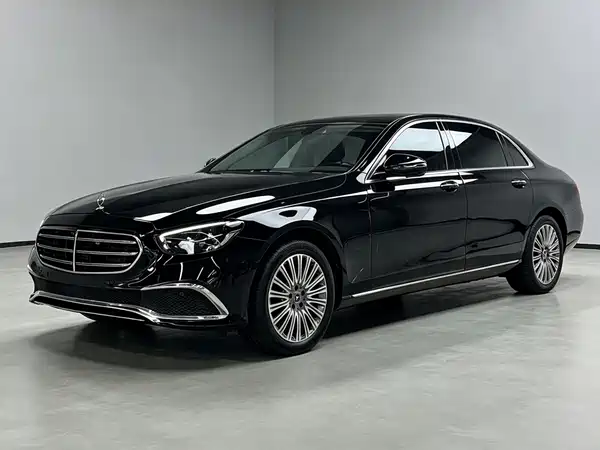 Mercedes-Benz E-Class 2023