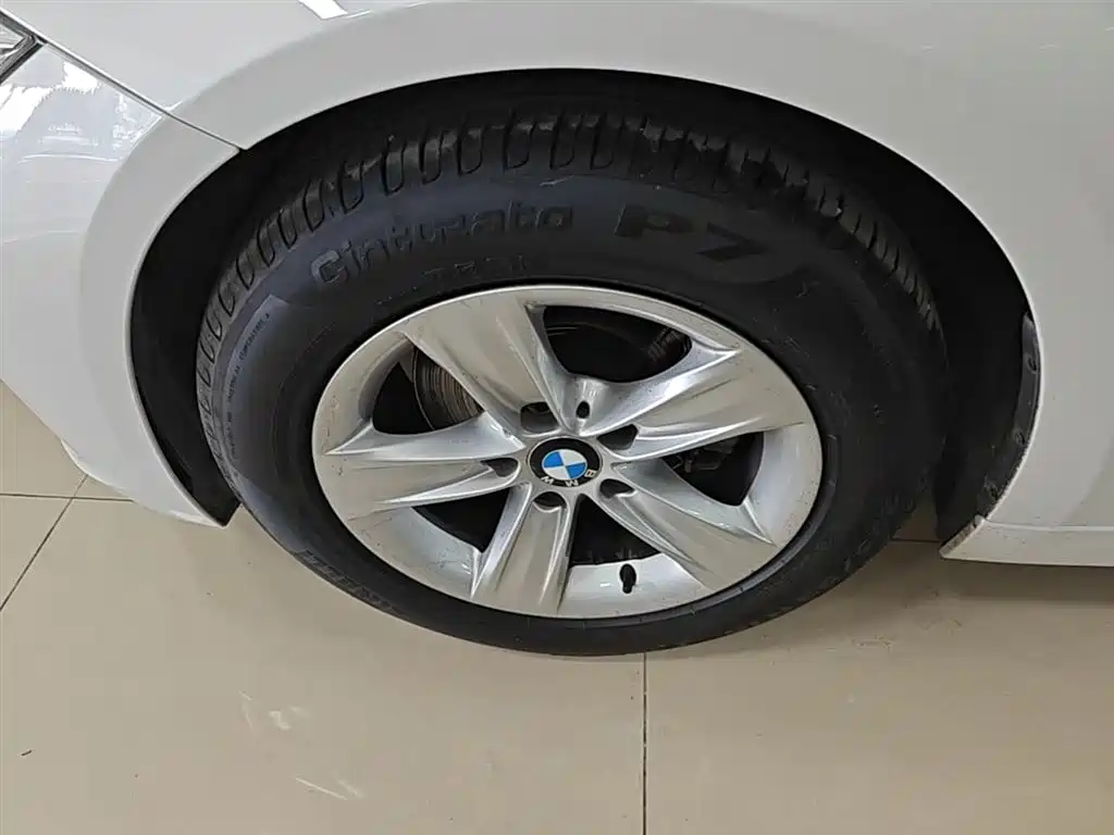 BMW 3 Series 2016 — фото 23